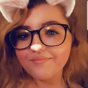 Meet your Posher, Kaleigh